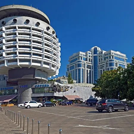 Salute Hotel