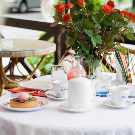 Salute Hotel Kiev